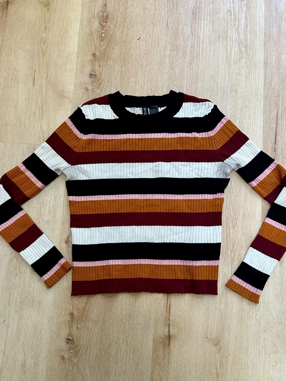 H&M Divided Striped Ribbed Knit Top